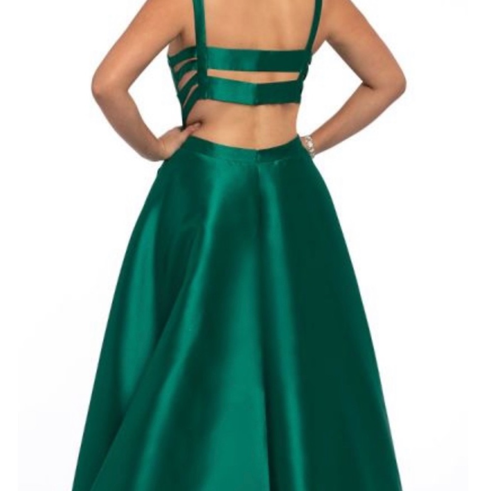 Prom dress - Picture 4 of 4